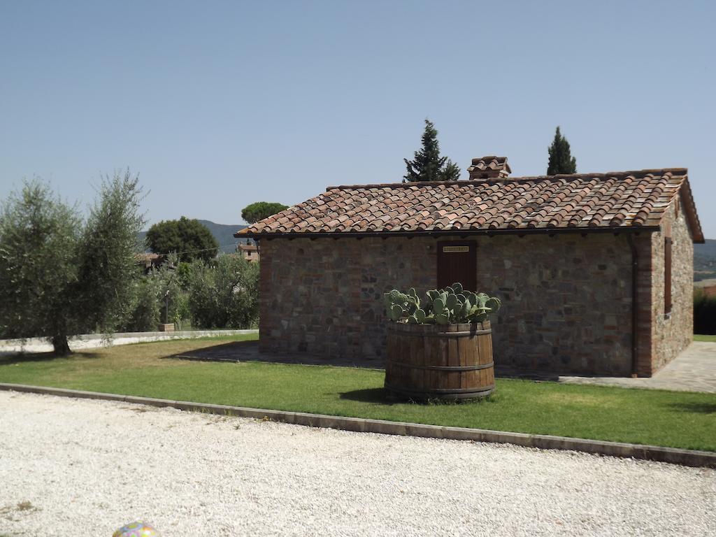 Agriturismo Il Canto Della Gallina Hotel Villastrada  Buitenkant foto