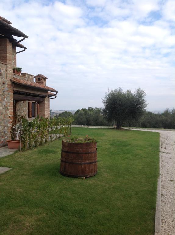 Agriturismo Il Canto Della Gallina Hotel Villastrada  Buitenkant foto