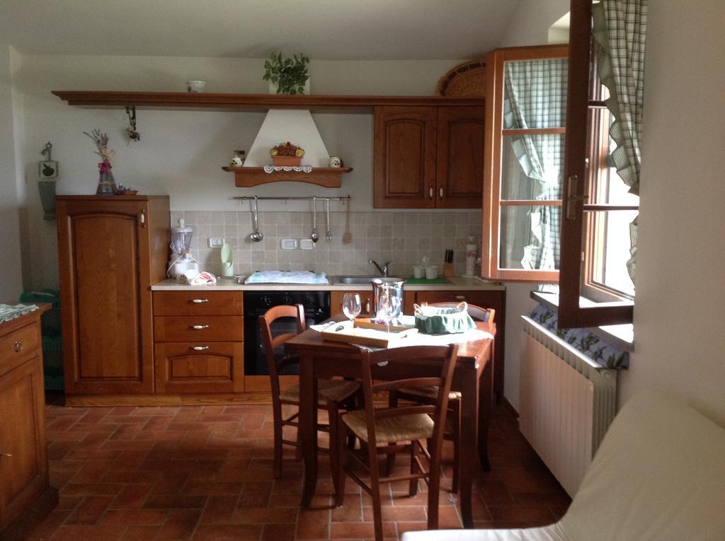 Agriturismo Il Canto Della Gallina Hotel Villastrada  Buitenkant foto